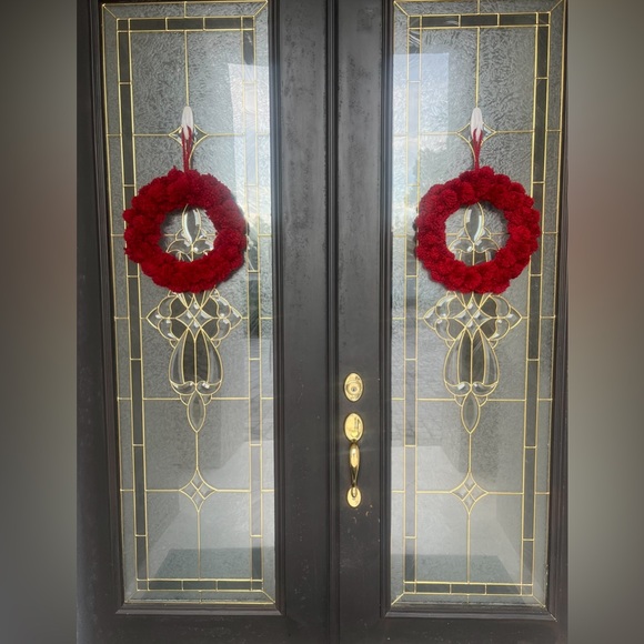 Two holiday handmade Pom-pom wreath’s - Picture 2 of 4